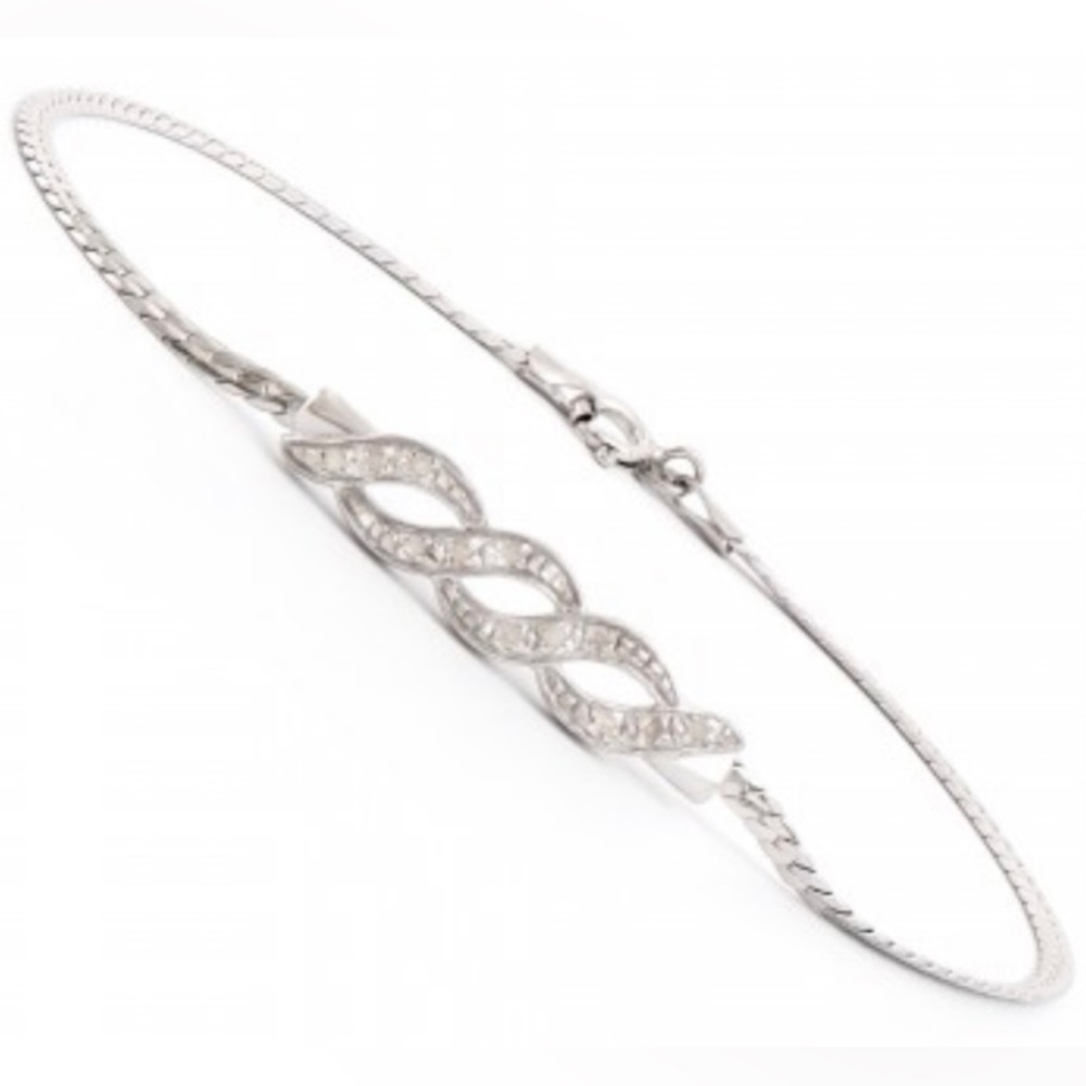 NWOT 0.1 CTW Diamond White Gold Rhodium Over 925 Sterling Silver Bracelet